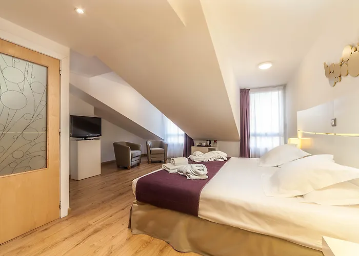 Montaigne & - Centre Канны