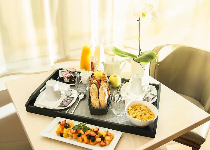 Отель Montaigne & - Centre Канны