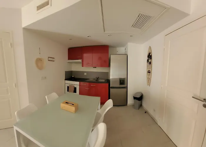 Montaigne & - Centre Канны