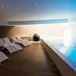 Montaigne & - Centre Hotel