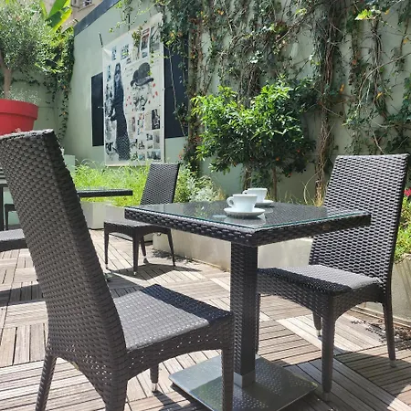 Montaigne & - Centre