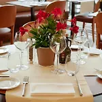 Otel Montaigne & - Centre Cannes