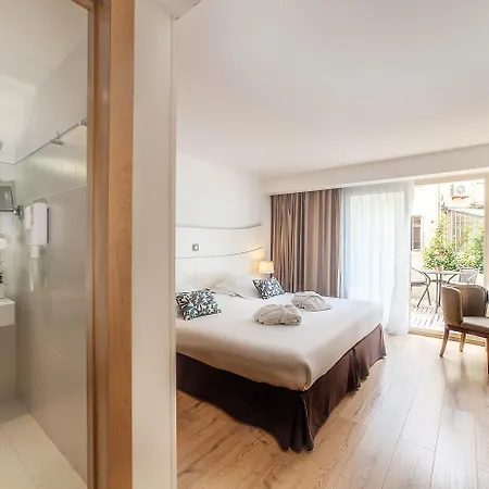 Montaigne & - Centre Cannes