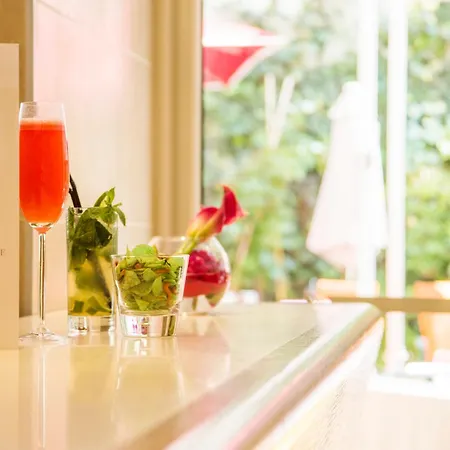 Montaigne & - Centre