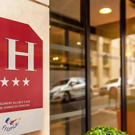 Hotel Montaigne & - Centre 4*