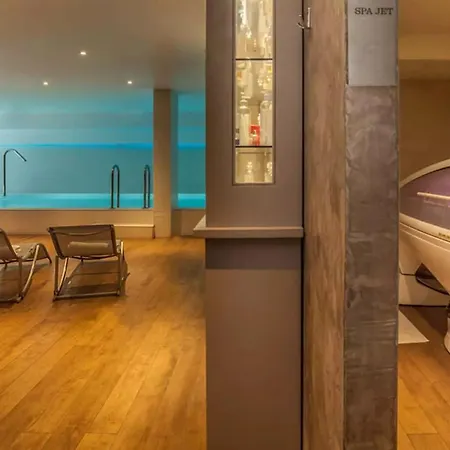 Montaigne & - Centre 4* Cannes
