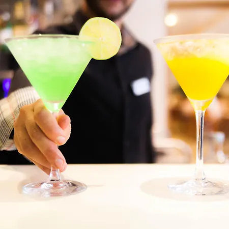 Montaigne & - Centre Hotel