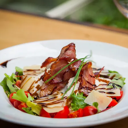 Montaigne & - Centre 4* Cannes