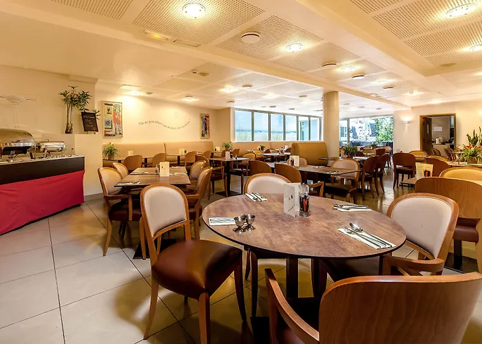 Montaigne & - Centre