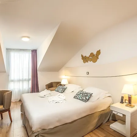 Montaigne & Hotel Cannes