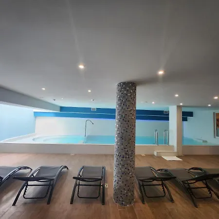 Montaigne & Hotel Cannes